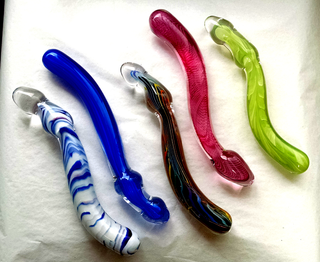 HANDBLOWN GLASS DILDO