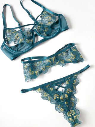 DAPHNE THREE PIECE DELICATE EMBROIDERED FLOWER SET